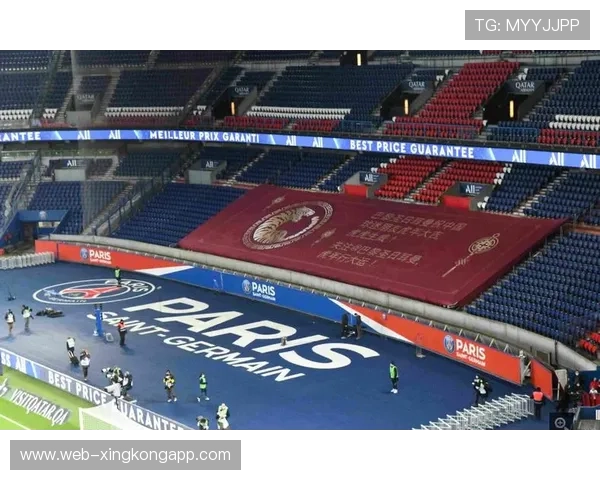 葡萄牙体育主场门票售罄，球迷看台拼出巨幅Tifo助威